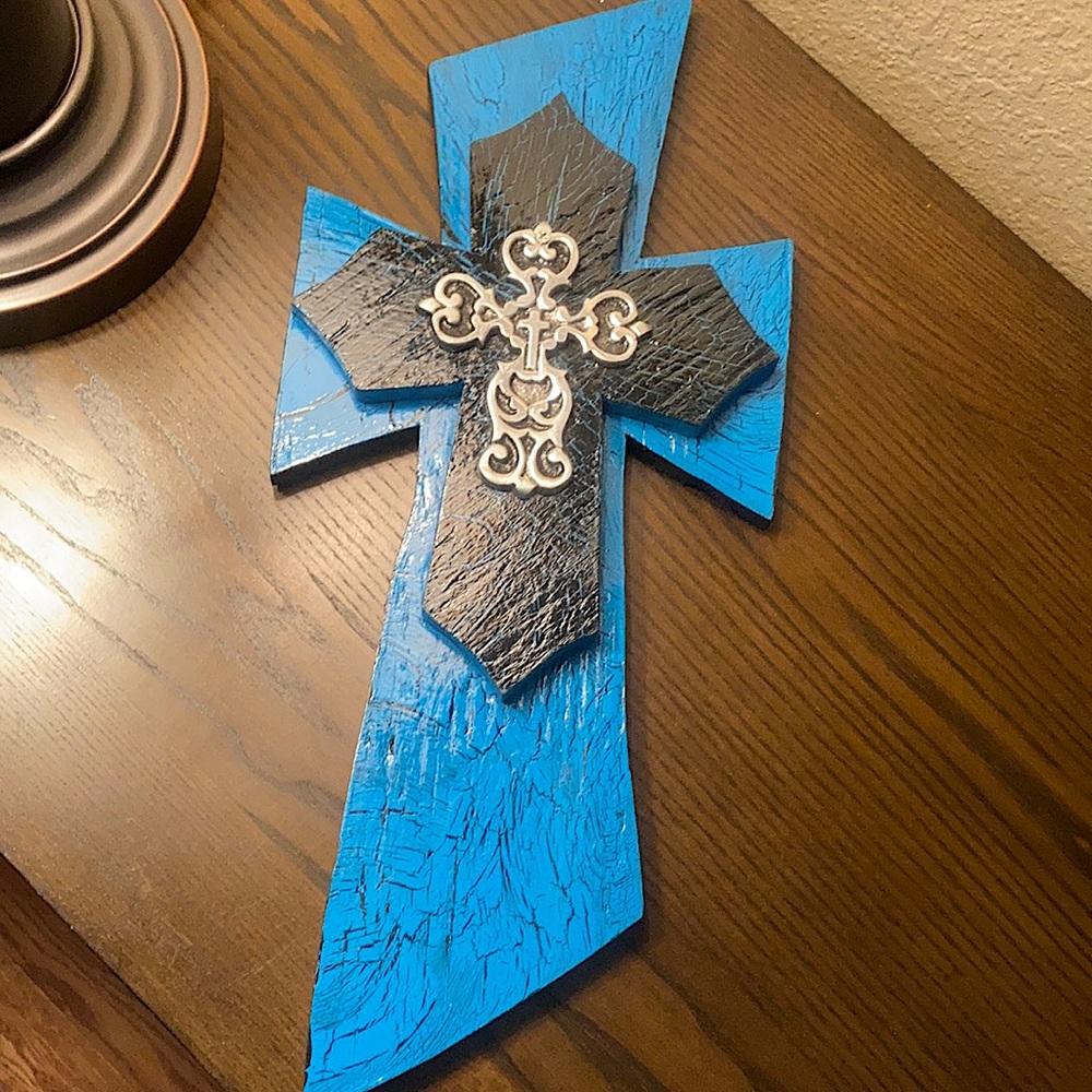 Decorative hanging cross